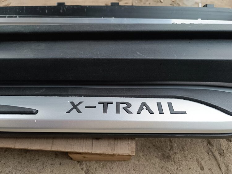 Пороги интегрированные  в оригинальном дизайне на NISSAN X-TRAIL T32 2014-2023